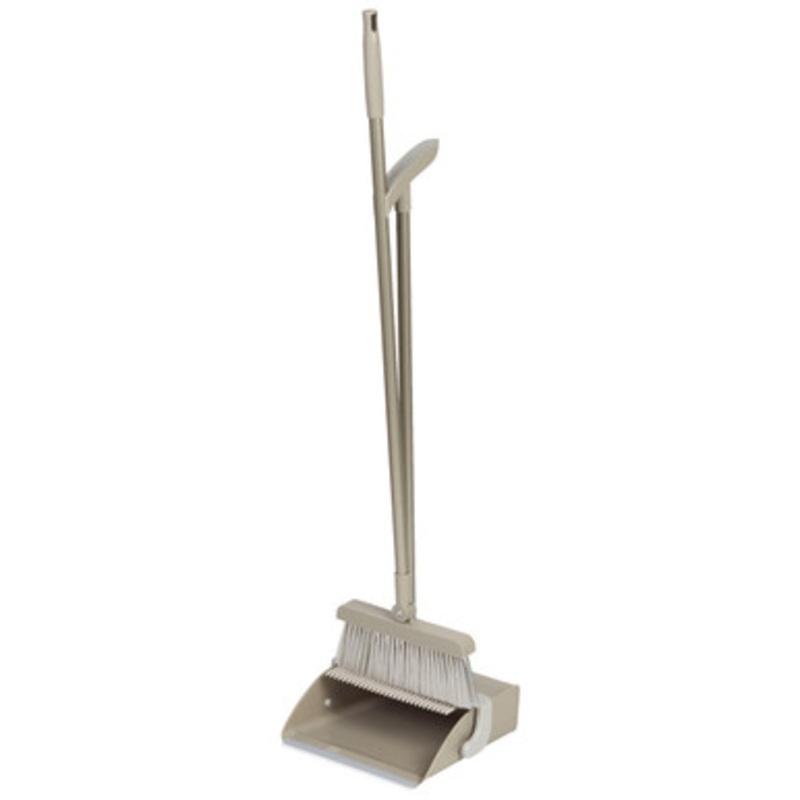 Warm Harmony Freestanding Dustpan & Broom Set